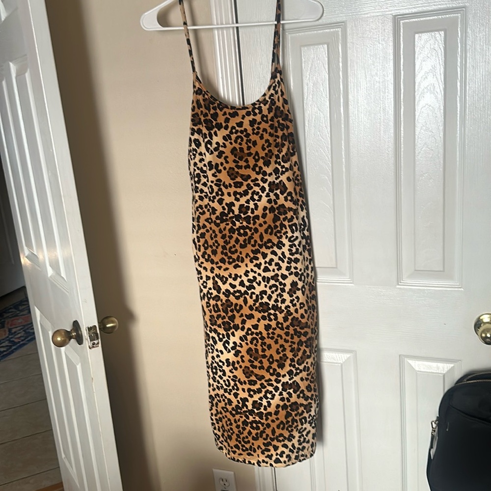 Body Moves Midi Dress